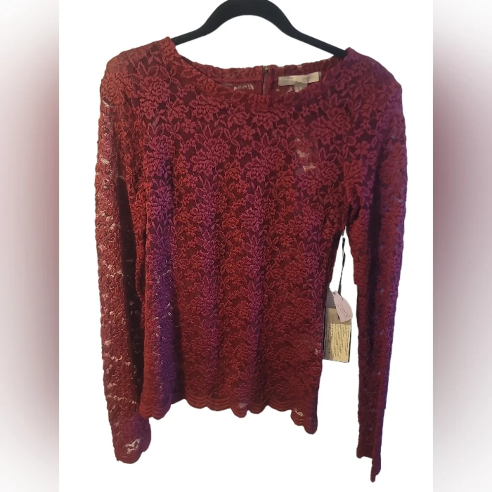 FOREVER 21 Lacy Top